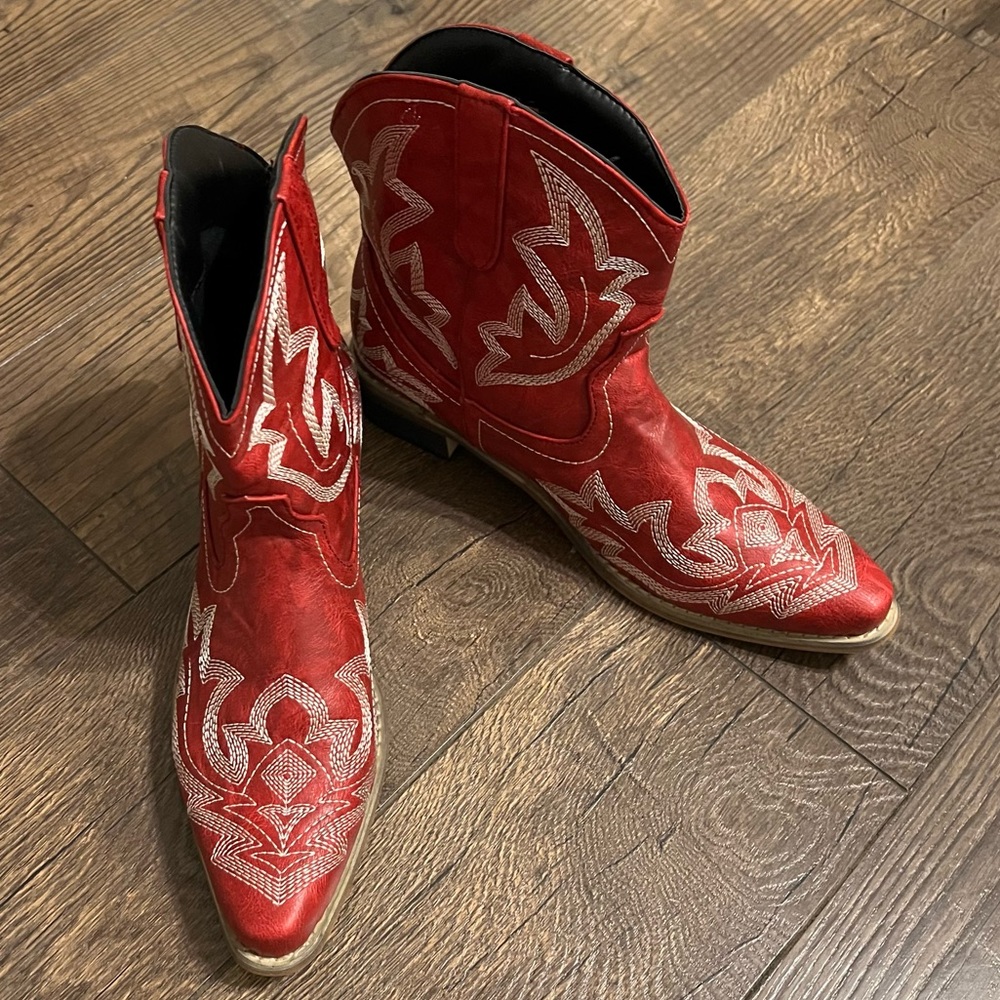 Red western bootie